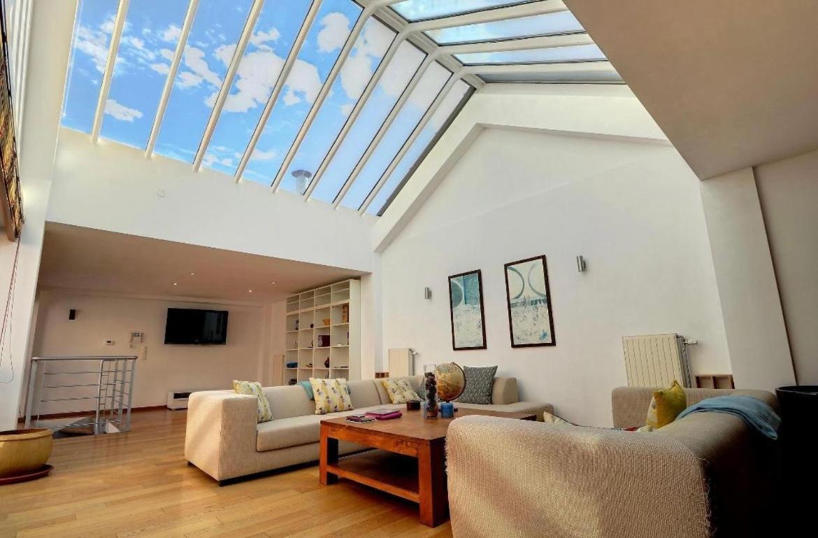 Down Town Spacious Duplex With Private Parking & Game Room Bruxelles Esterno foto