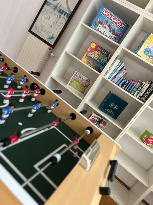 Down Town Spacious Duplex With Private Parking & Game Room Bruxelles Esterno foto